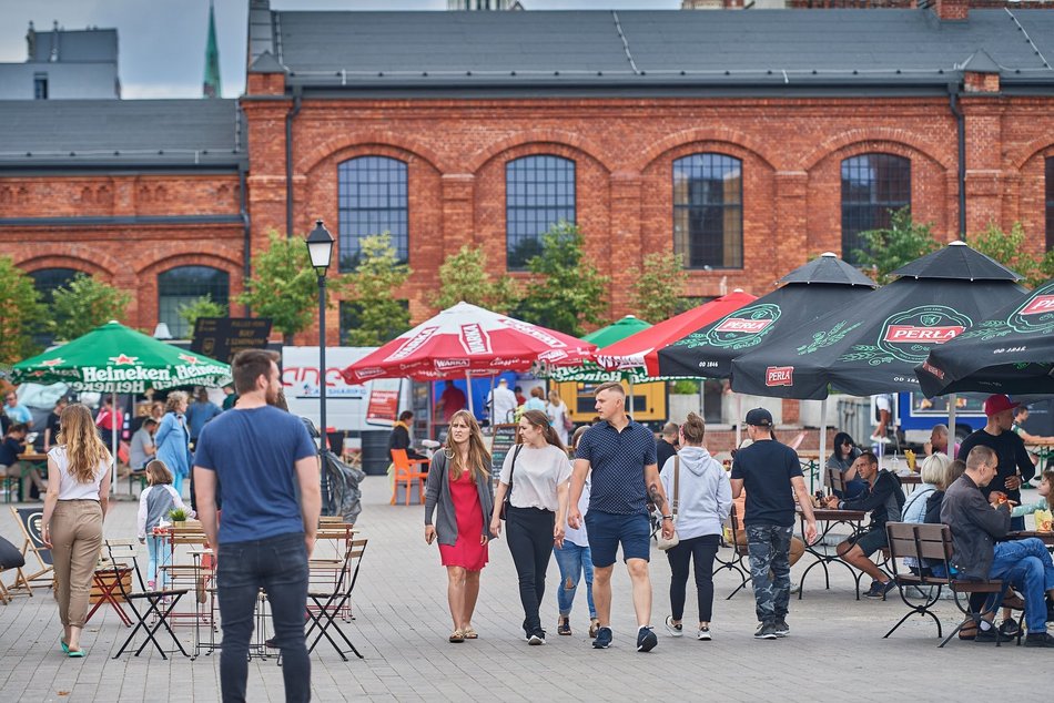 Wielka Szama w Ogrodach Geyera. Food trucki z całej Polski w jednym miejscu