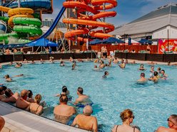 Łódź. Aquapark Fala – festiwalowa plaża z DJ-em i skimboardingiem