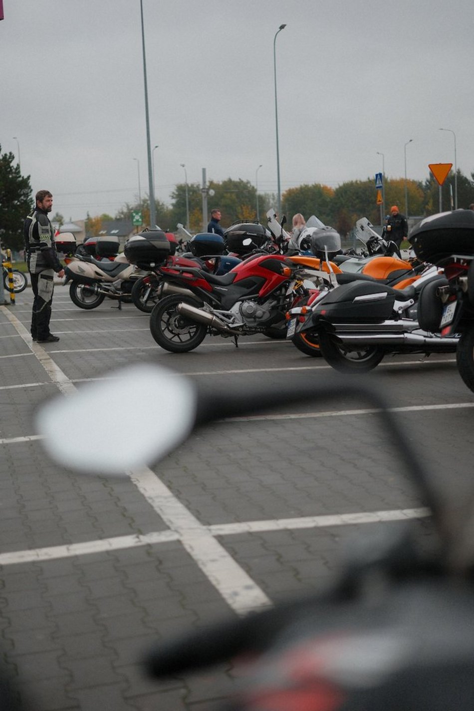 Łódź. Sezon motocyklowy w Łodzi zakończony! Pasjonaci spotkali się pod Portem Łódź
