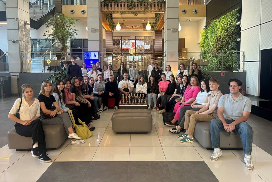 Ruszyła rekrutacja na staże wakacyjne 2026 dla studentów z Łodzi! Aż 300 miejsc w 45 firmach!