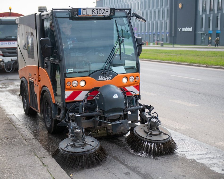 Na łódzkie ulice wyjechały nowe mechaniczne zamiatarki