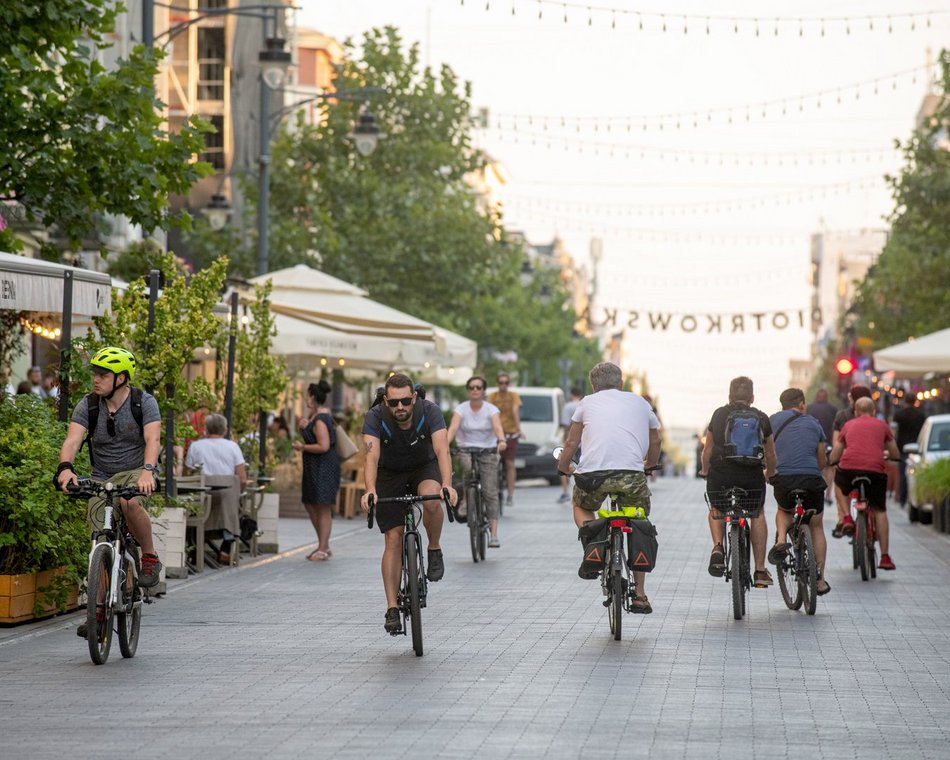 Tłumy łodzian i turystów na Piotrkowskiej