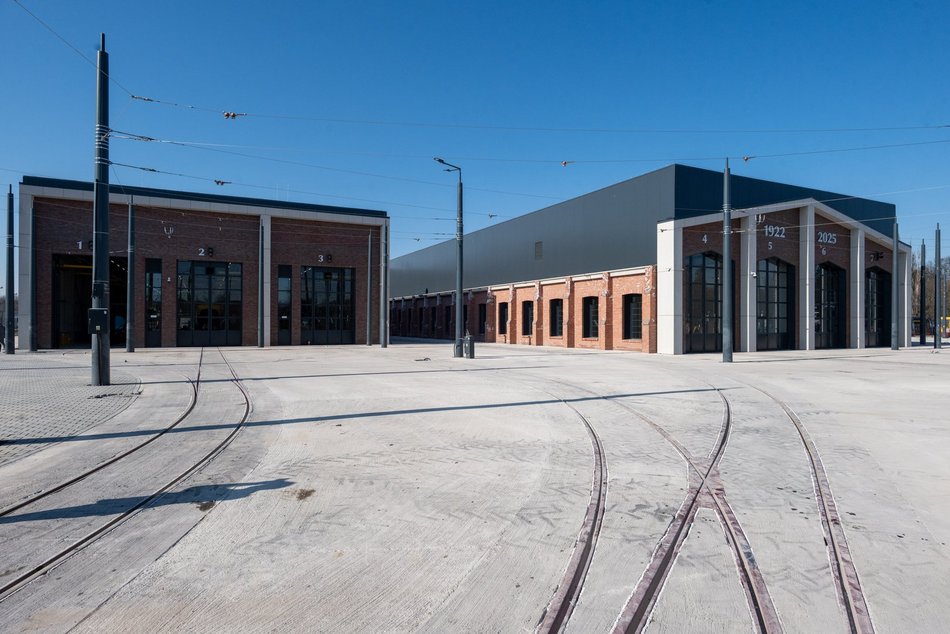 Nowa zajezdnia Helenówek otwarta! Powstał ultranowoczesny Zakład Techniki MPK Łódź