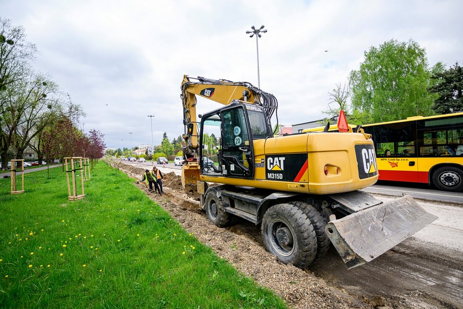 Łódź. Drogowcy rozpoczęli wymianę nawierzchni na Julianowskiej