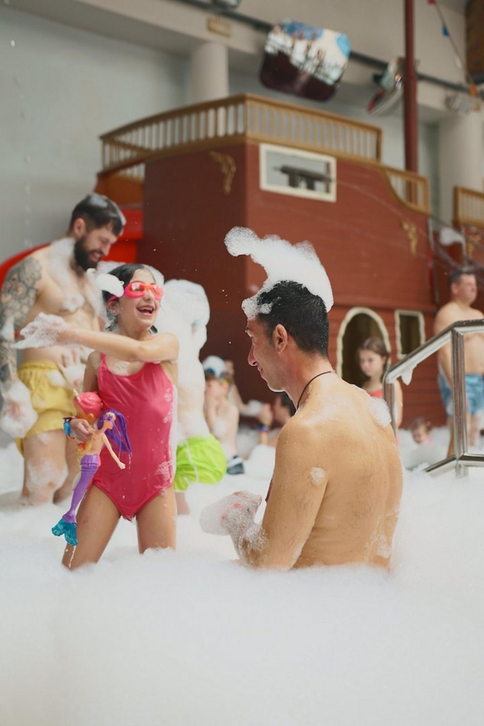 Łódź. Piana Party w Aquaparku Fala