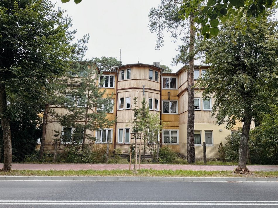 Kolumna-Las, Łask, zabytkowe wille, architektura drewniana