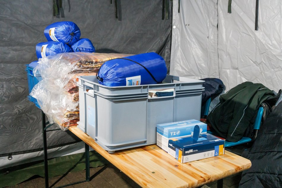 Łódź. Namiot Pełen Ciepła