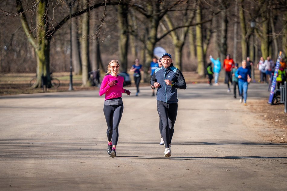 Łódź. Parkrun w Parku Poniatowskiego w Łodzi. Brałeś udział w biegu? Znajdź się na zdjęciach!