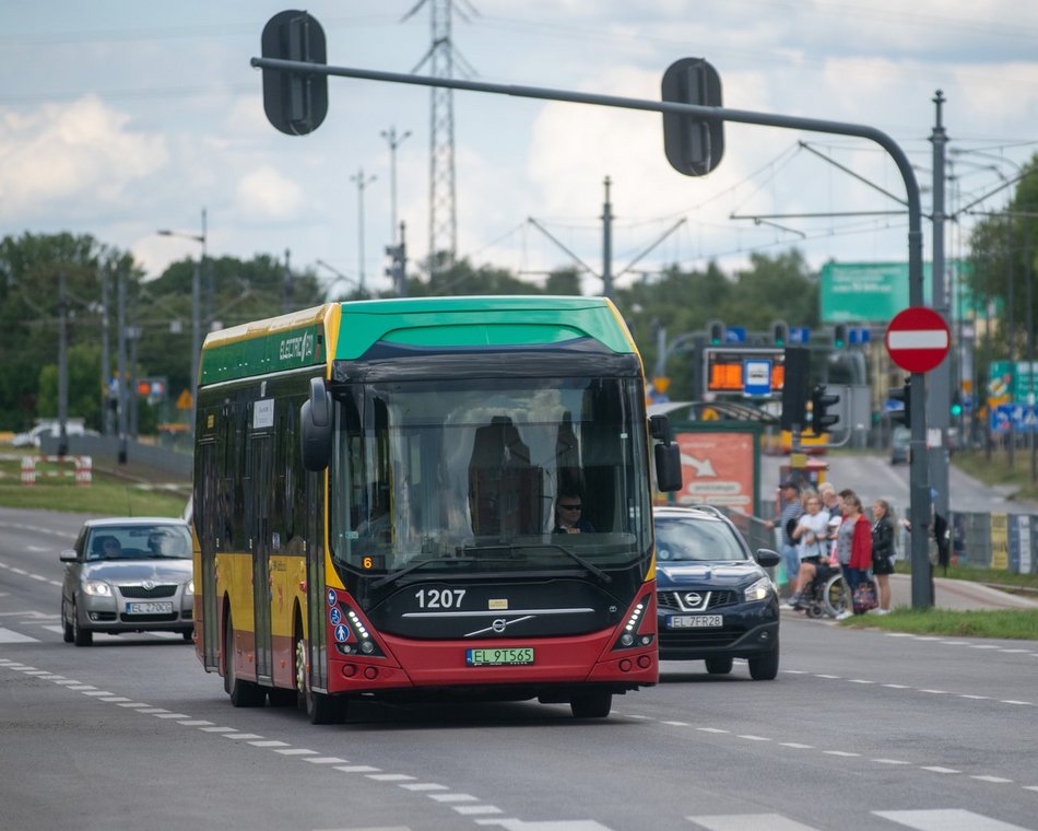 Łódź. Coraz więcej nowoczesnych autobusów i tramwajów MPK Łódź! Wszystko dla wygody Łodzian