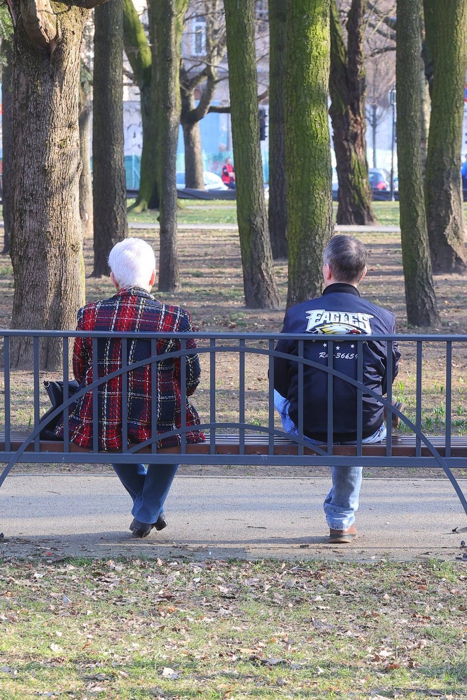 Łódź. Łódź budzi się do życia! Łodzianie i turyści tłumnie korzystają z pierwszych dni wiosny