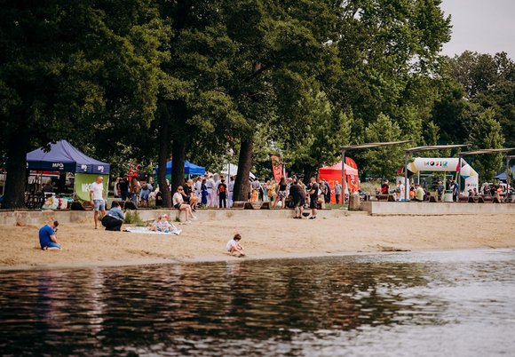 Łódź. Piknik z Budżetem Obywatelskim Łódź na Stawach Jana