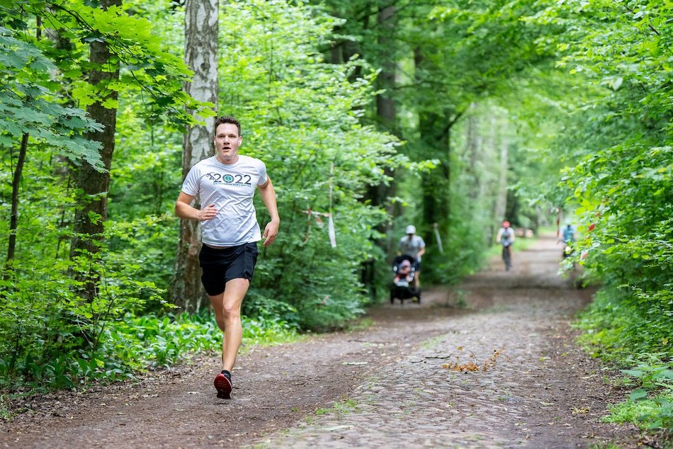 Łódź. Parkrun w Lesie Łagiewnickim w Łodzi. Brałeś udział w biegu? Znajdź się na zdjęciach!