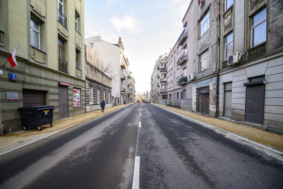 Radwańska w Łodzi otwarta dla ruchu. Nowa nawierzchnia oraz chodniki