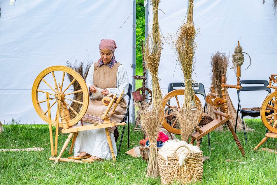 Łódź. Festiwal Rewolucja wystartował. Na początek piknik rodzinny w parku Julianowskim w Łodzi