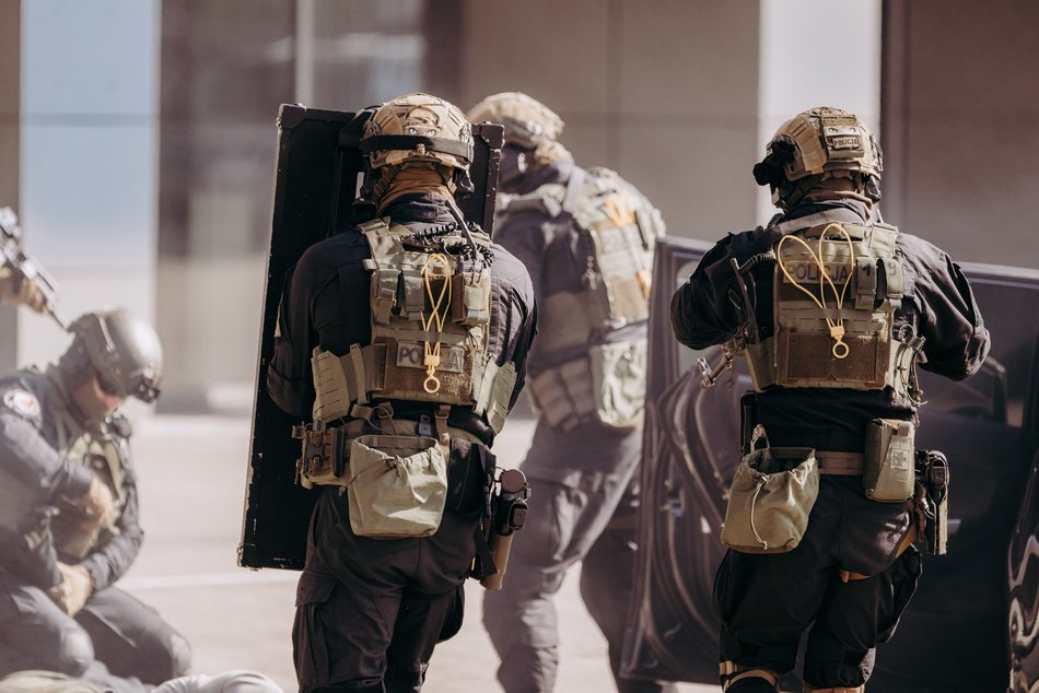 Ćwiczenia służb specjalnych na stadionie im. Władysława Króla w Łodzi