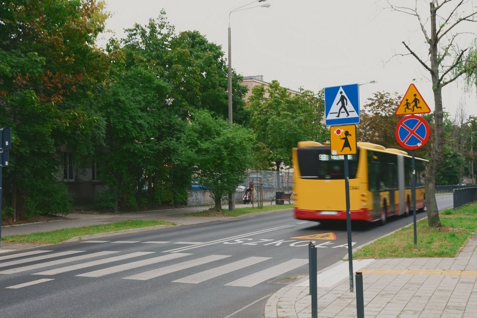 Łódź. Ulice Łodzi gotowe na nowy rok szkolny. Odświeżone oznakowania, akcje edukacyjne i nowe znaki
