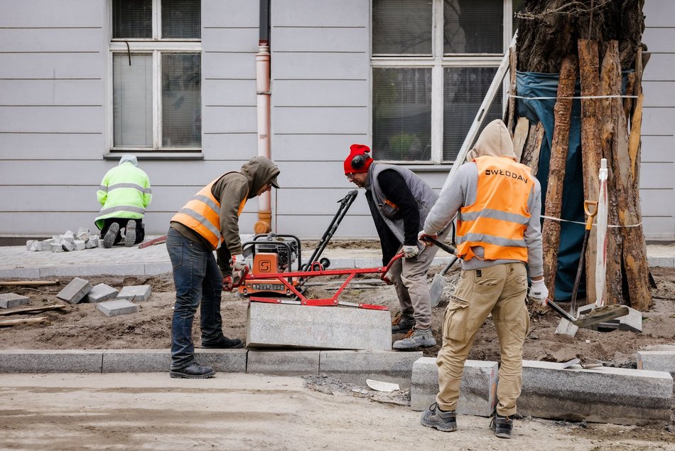 Łódź. Finisz remontu Drewnowskiej w Łodzi. Wiemy, kiedy zostanie otwarta dla ruchu