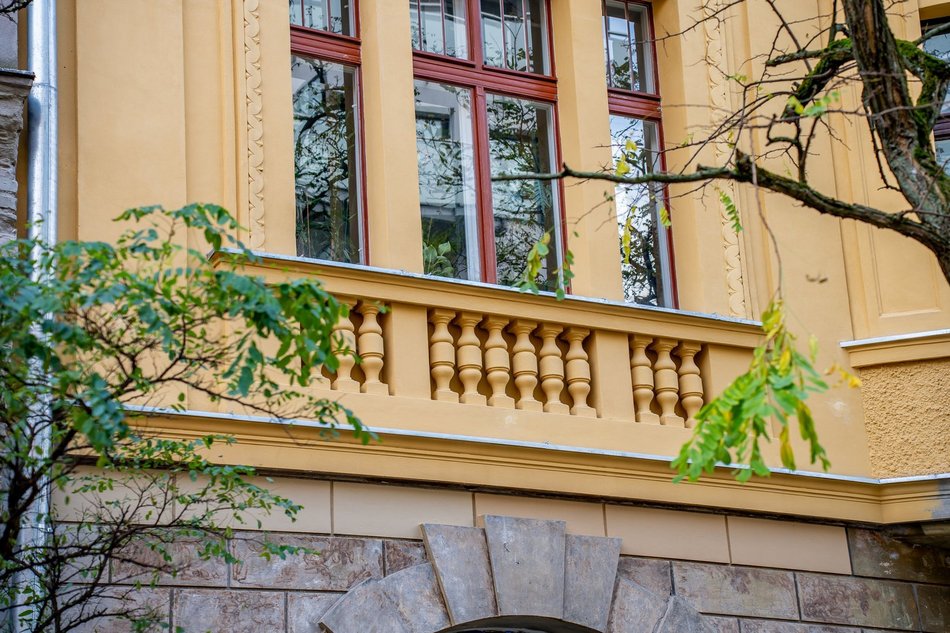 Łódź. Kolejna kamienica przy Mielczarskiego w Łodzi odzyskuje blask! Widać pierwsze efekty remontu