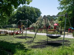 Łódź. Strefy zabaw w Parku nad Jasieniem 