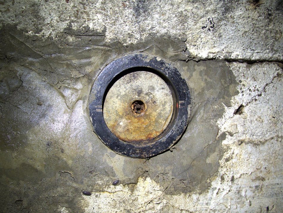 Łódź. Schron z II wojny światowej odnaleziony w Łodzi. Gazoszczelne drzwi, komory i więcej