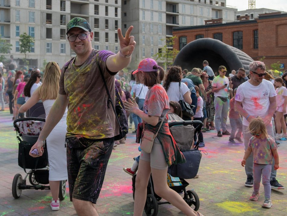 Łódź. Święto Kolorów w Ogrodach Geyera w Łodzi. Świetna zabawa i mnóstwo uśmiechu