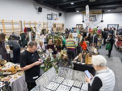 Łódź. Świąteczne Targi Starocie na Księżym Młynie w Łodzi. Znajdziesz tam unikatowe prezenty