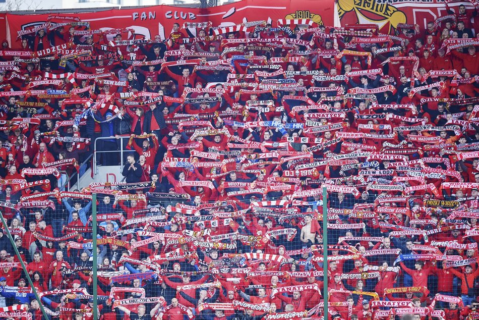 Kibice Widzewa Łódź na meczu ze Stalą Mielec