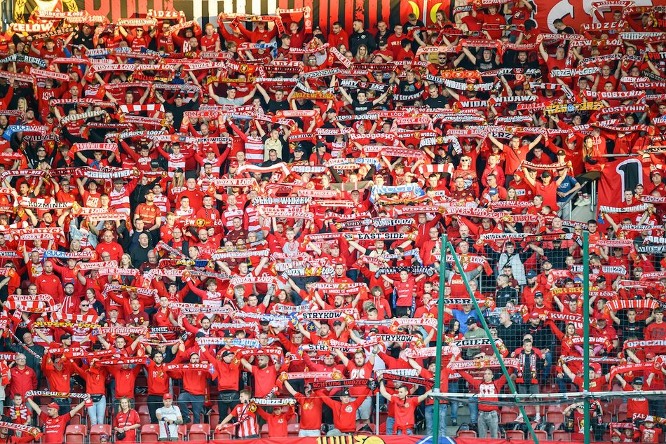Łódź. Kibice na meczu Widzew Łódź z Motorem Lublin. Odszukaj się w galerii