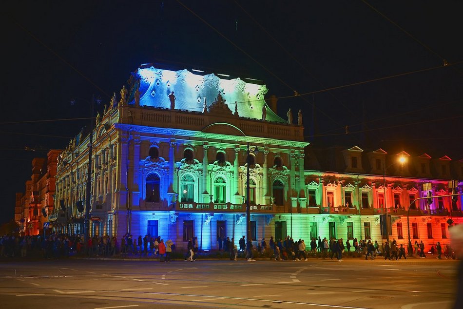 Łódź. Po prostu magia! Pałac Poznańskich zachwyca na Light Move Festival 2025