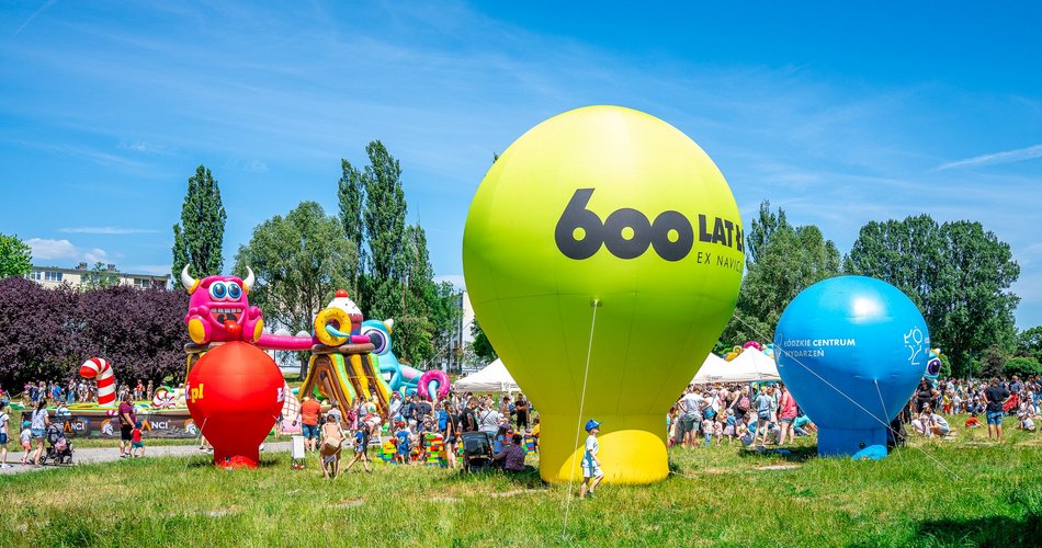 Festiwal dmuchańców w parku Podolskim w Łodzi