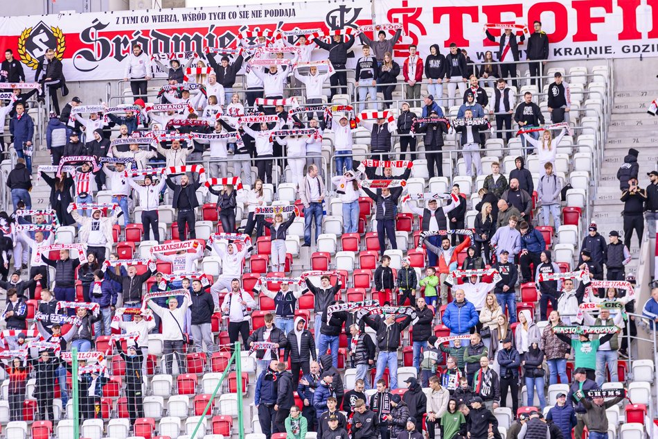 Kibice na meczu ŁKS Łódź z GKS Tychy. Byłeś? Znajdź się w galerii!