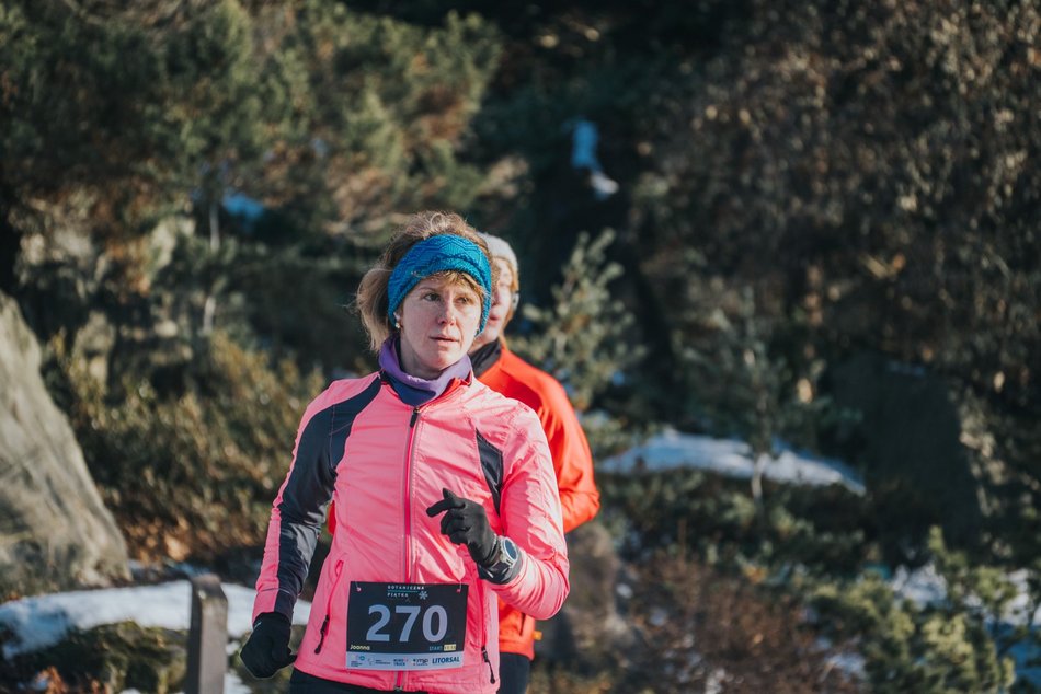 Botaniczna Piątka w Ogrodzie Botanicznym w Łodzi. Galeria z mroźnego biegu