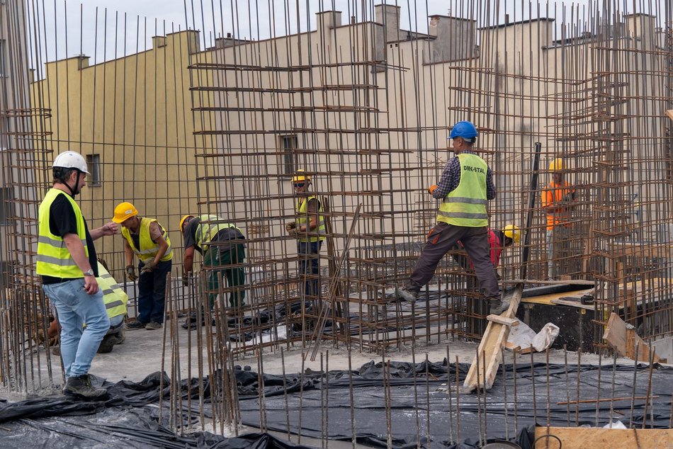 Łódź. Budowa parkingów wielopoziomowych w Łodzi. Wszystkie prace zgodnie z harmonogramem