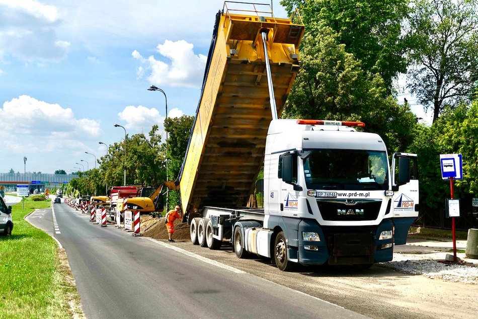 Łódź. Remont Rzgowskiej nabiera tempa