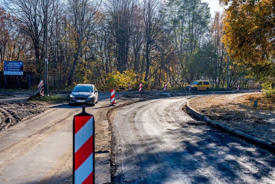 Remont Szparagowej i Wersalskiej. Układają już nowy asfalt