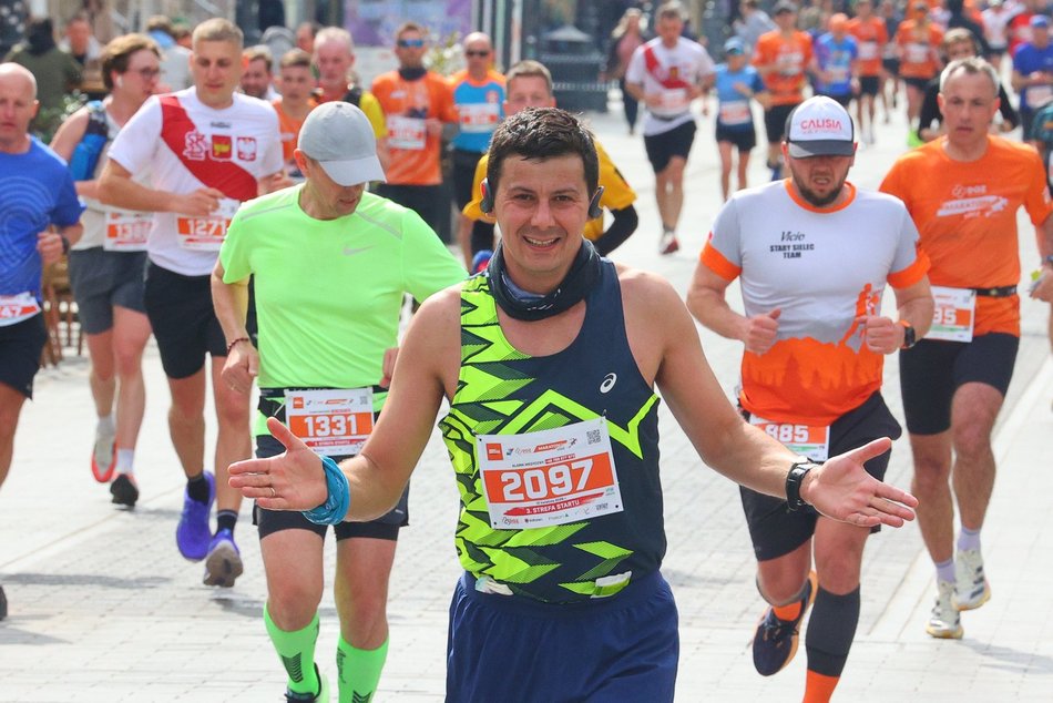 Łódź. DOZ Maraton Łódź 2026. Brałeś udział w biegu? Odszukaj się w galerii i zapisz na pamiątkę!