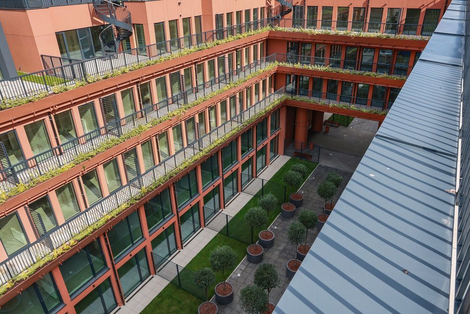 Łódź. Słoneczne Tarasy przy Kilińskiego w Łodzi gotowe. Sto mieszkań, usługi i bujna roślinność