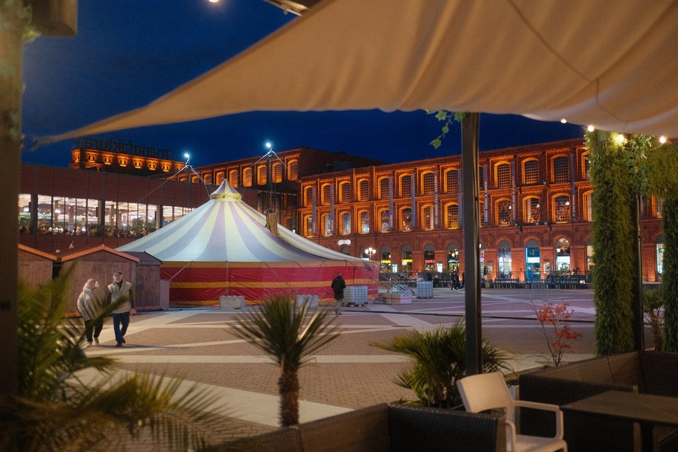 Łódź. Straszny Cyrk w Manufakturze w Łodzi. Wchodzisz tam na własną odpowiedzialność!