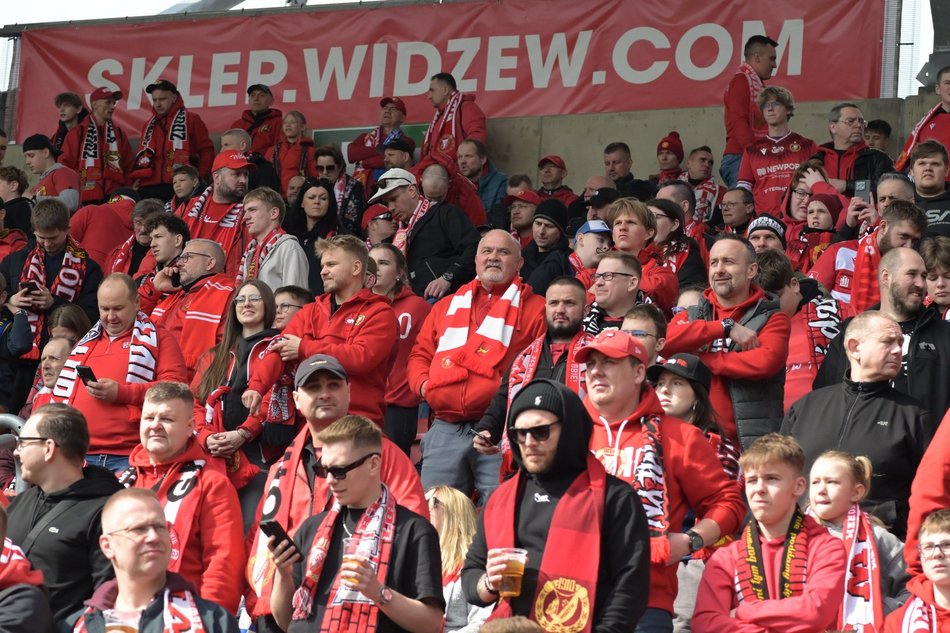 Łódź. Kibice na meczu Widzew Łódź - Bruk-Bet Termalica Nieciecza. Byłeś/aś? Znajdź się w galerii!