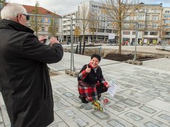 Odsłonięcie pomnika na placu Wolności