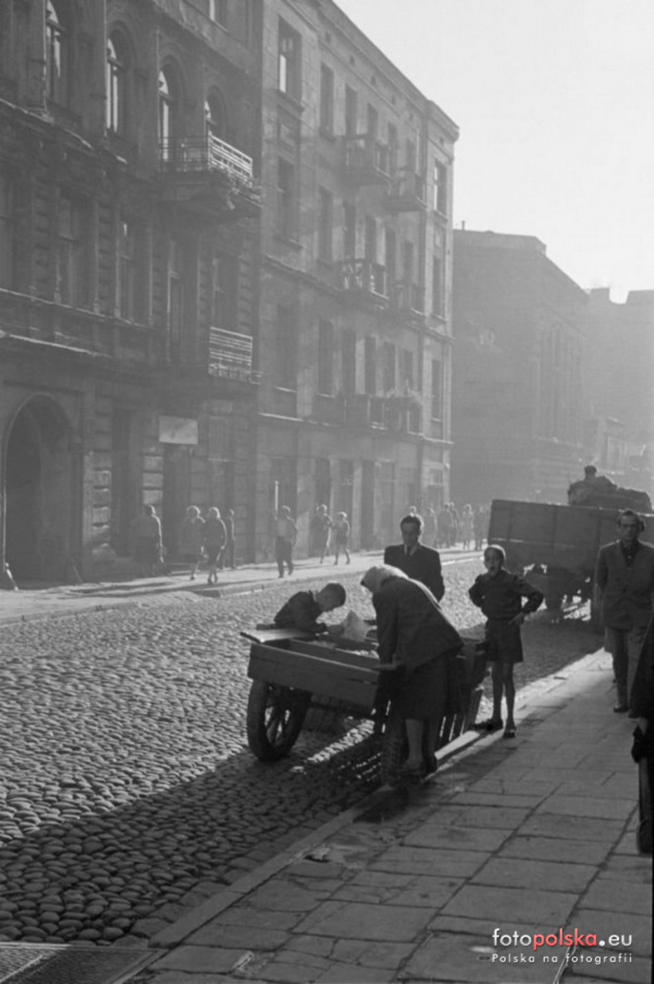 Łódź. Ulica Próchnika 12 w Łodzi - lata 1950-1960