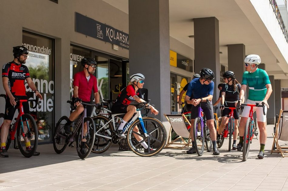 Kolarska na Bałutach w Łodzi. Kawiarnia speciality, serwis i sklep rowerowy w jednym!