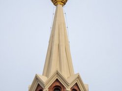 Kościół przy Sienkiewicza w Łodzi po remoncie. Jego wieże znów lśnią