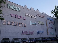 Łódź. Neony kultowych kin w Łodzi zabłysnęły