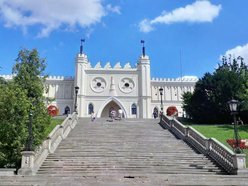 Łódź. Wycieczki z PTTK Łódź. Królewski Wilanów, perły Lubelszczyzny, weekendowe Mazury i więcej