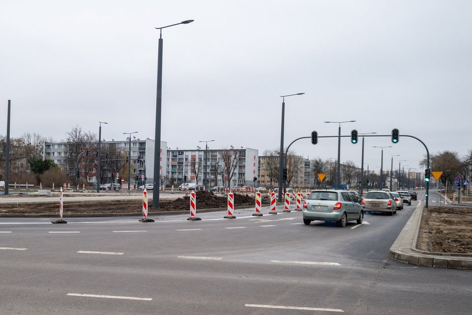Rondo Broniewskiego w Łodzi otwarte! Przejazd z Dąbrowy na Chojny możliwy