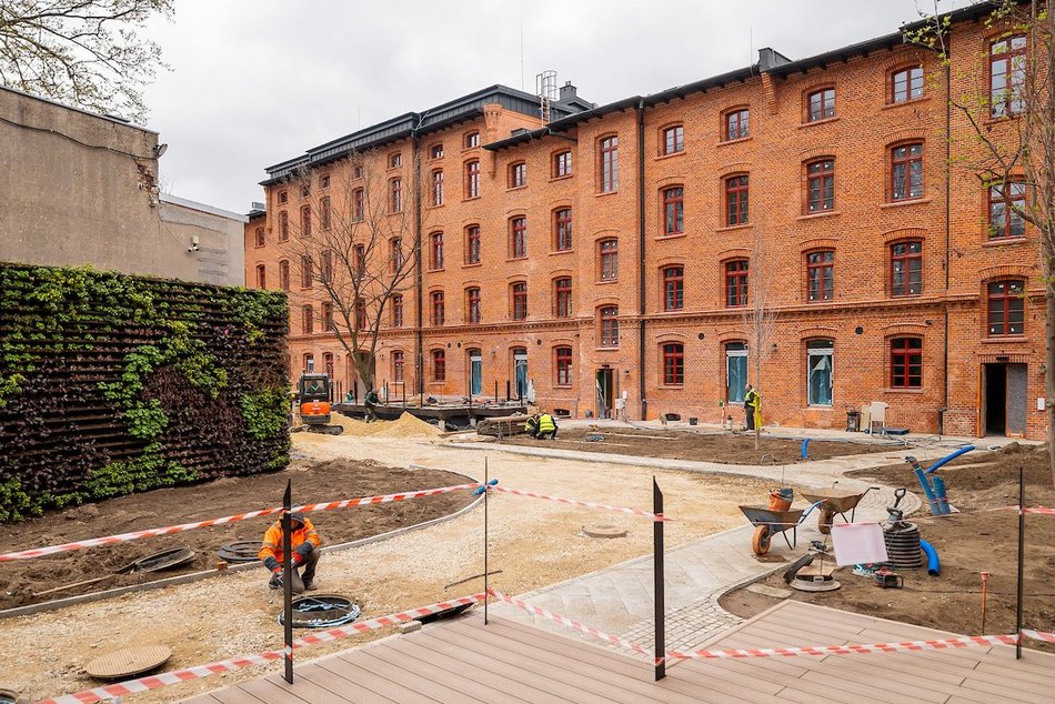 Łódź. Famuły przy Ogrodowej 24 w Łodzi prawie gotowe!