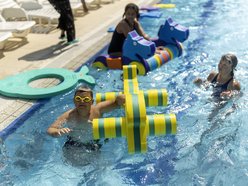 Łódź. Wakacyjne kursy w Aquaparku Fala w Łodzi. Nauka pływania, nurkowanie, ratownictwo wodne