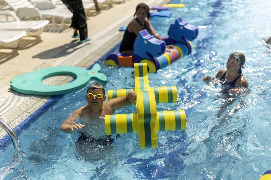 Łódź. Wakacyjne kursy w Aquaparku Fala w Łodzi. Nauka pływania, nurkowanie, ratownictwo wodne