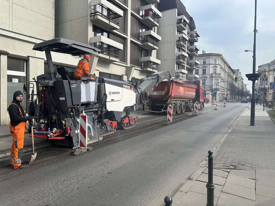Łódź. Nowa nawierzchnia na Zamenhofa